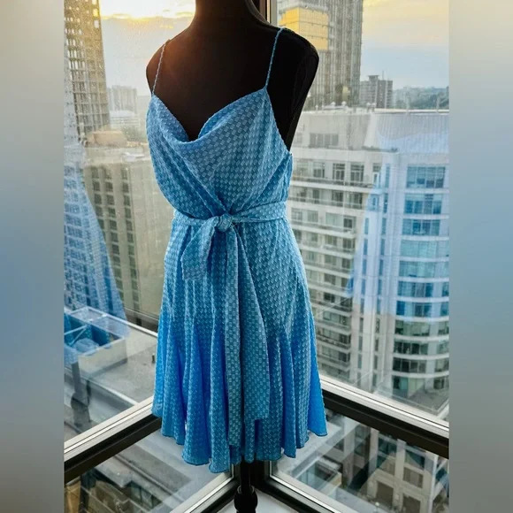 🆕 ALICE + OLIVIA 🧿 NWT Webber Cowl Neck Mini Dress, Blue Paradise - Picture 10 of 17